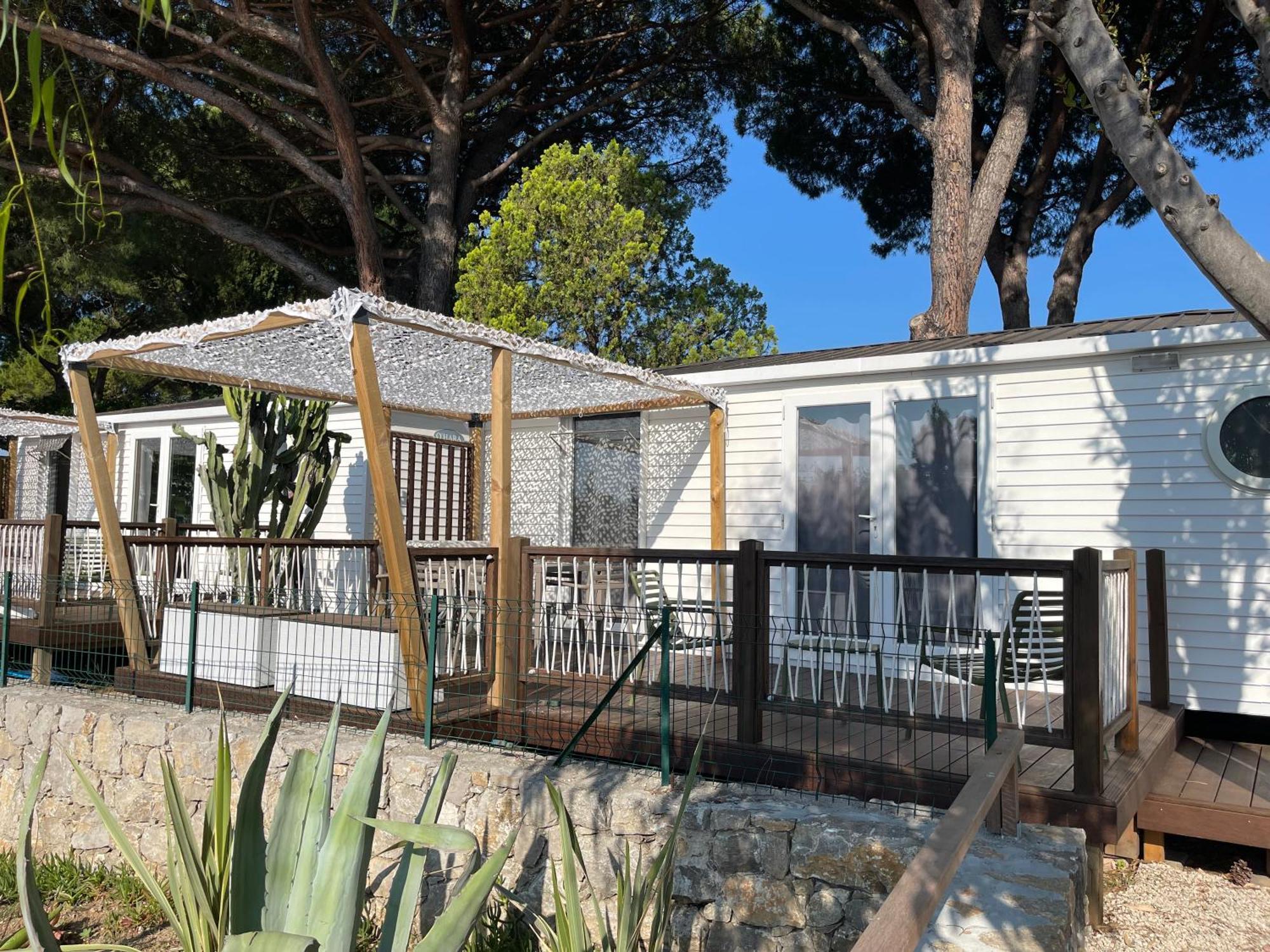 Camping Les Cigales Hotel Mandelieu La Napoule Bagian luar foto